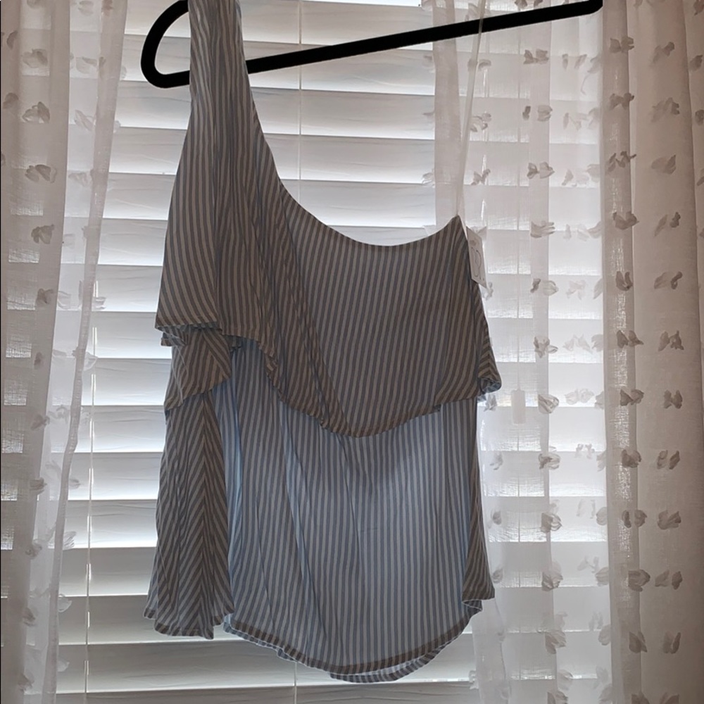 BP one shoulder tank
